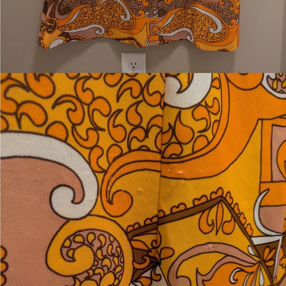 Vintage 1960s Paisley Print Dress - Picture 2 of 7